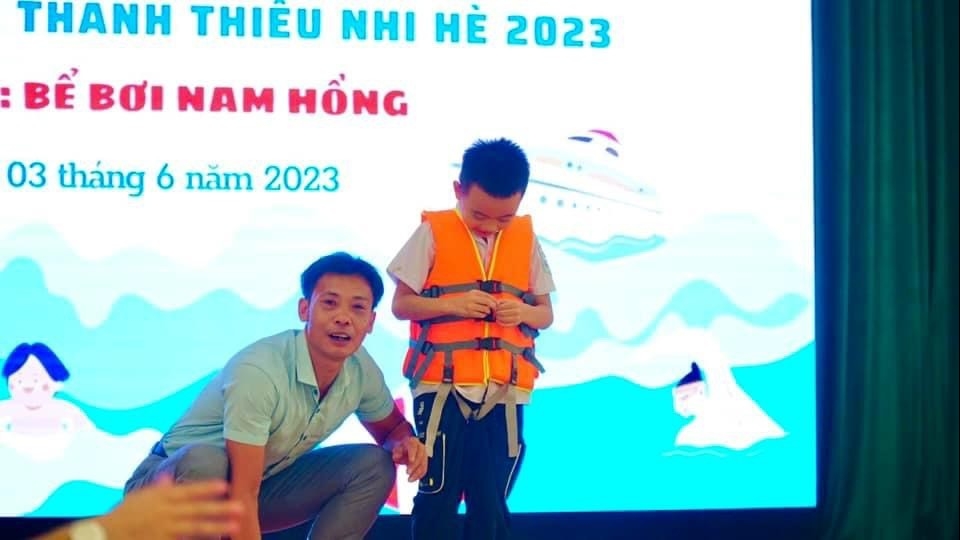 Những thầy giáo áo xanh góp phần đẩy lùi nỗi lo đuối nước