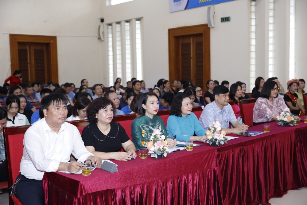 Quận Long Biên: Tổ chức điểm truyền thông hưởng ứng Ngày Dân số thế giới 11/7