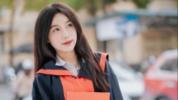 Cựu đại sứ trường chuyên trở thành thủ khoa môn Ngữ văn TP Hà Nội