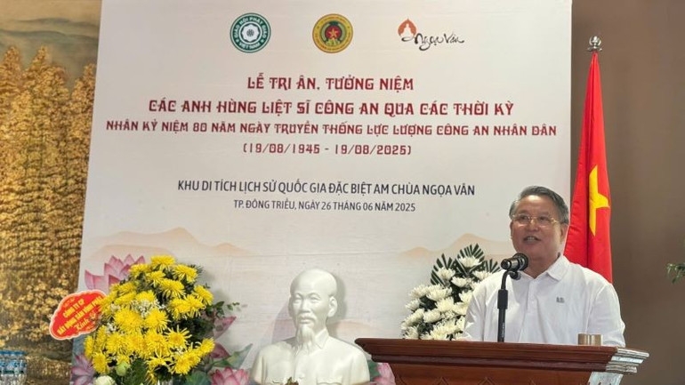Tri ân tưởng niệm các AHLS Công an Nhân dân