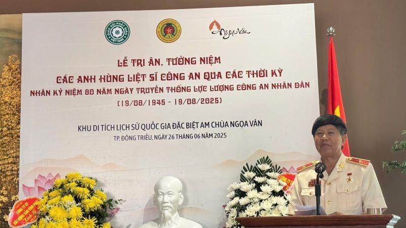 Tri ân tưởng niệm các AHLS Công an Nhân dân