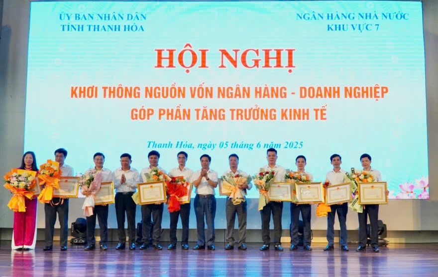 Agribank hỗ trợ 15 tỷ đồng cho chương trình “Xóa nhà tạm, nhà dột nát” tại Thanh Hóa
