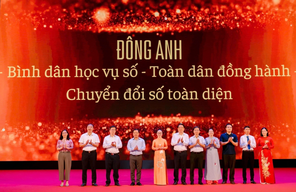 Xã Đông Anh quyết tâm trở thành điểm sáng “Bình dân học vụ số”