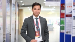 Kiều bào trẻ tự hào được tham gia diễu hành dịp đại lễ 2/9