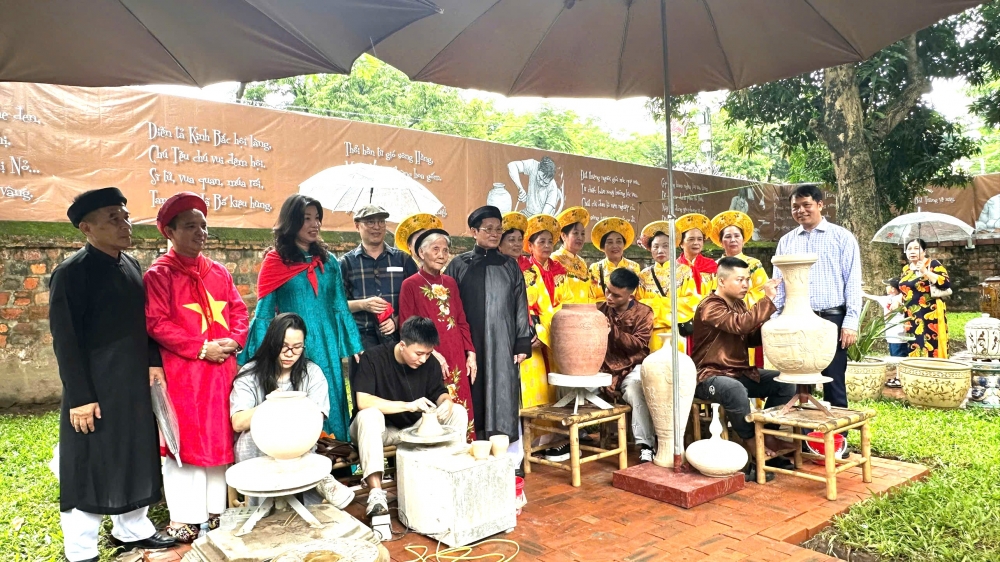 Cơ hội cho công chúng Thủ đô chiêm ngưỡng tinh hoa làng gốm Bát Tràng