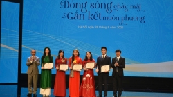 ton vinh nhung su gia tieng viet o nuoc ngoai