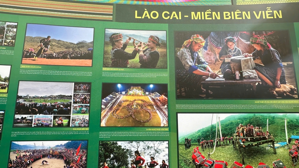 Du khách trải nghiệm nhiều hoạt động thú vị tại triển lãm thành tựu đất nước 80 năm