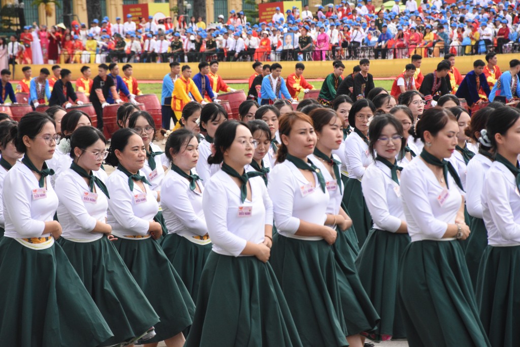 Ấn tượng về sự trang trọng, chu đáo của lễ diễu binh, diễu hành chính thức