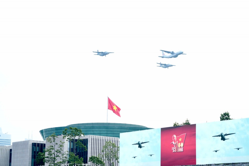 Ấn tượng về sự trang trọng, chu đáo của lễ diễu binh, diễu hành chính thức