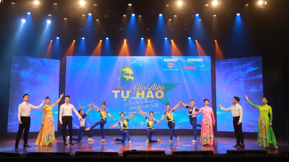 Kể câu chuyện đầy tự hào và kiêu hãnh về đất nước