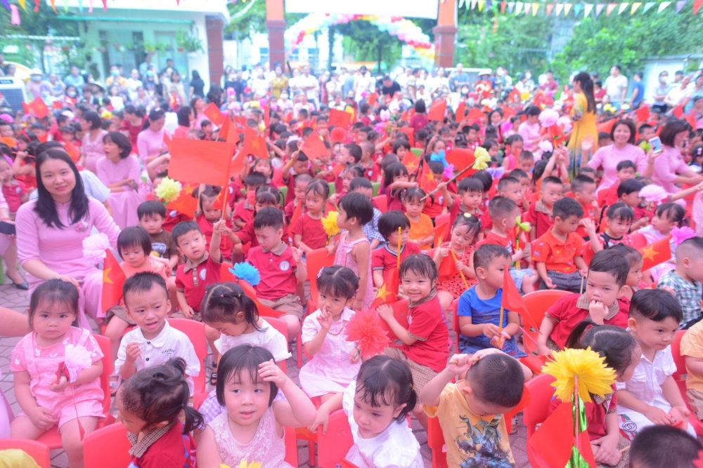 Học sinh Thủ đô hân hoan ngày khai trường