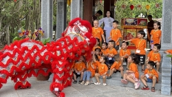 trai nghiem giao duc di san ky uc mua trang tai van mieu quoc tu giam