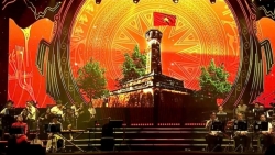 Hào hùng giai điệu “Việt Nam giang sơn gấm vóc”