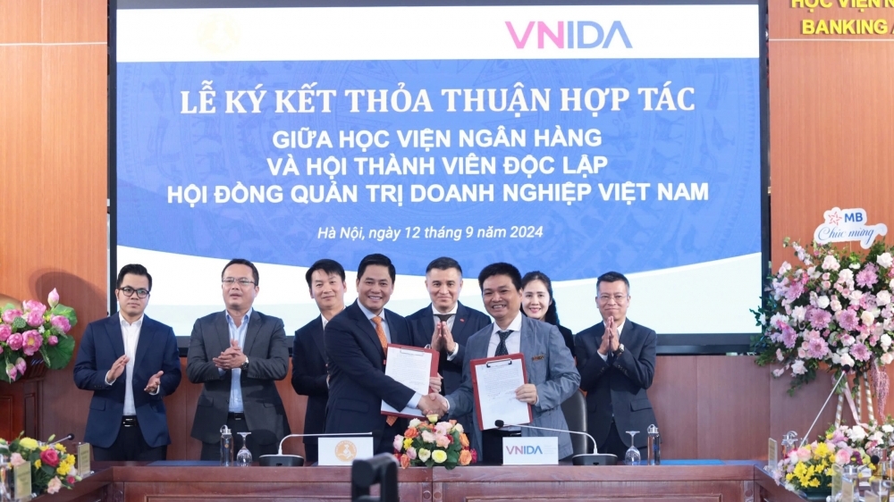 Học viện Ngân hàng ký kết thỏa thuận hợp tác với VNIDA