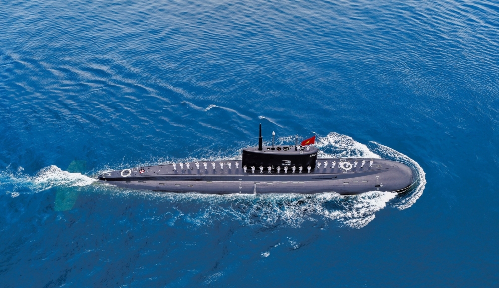 Phóng viên nước ngoài “choáng ngợp” vì tinh thần tự hào dân tộc của người Việt