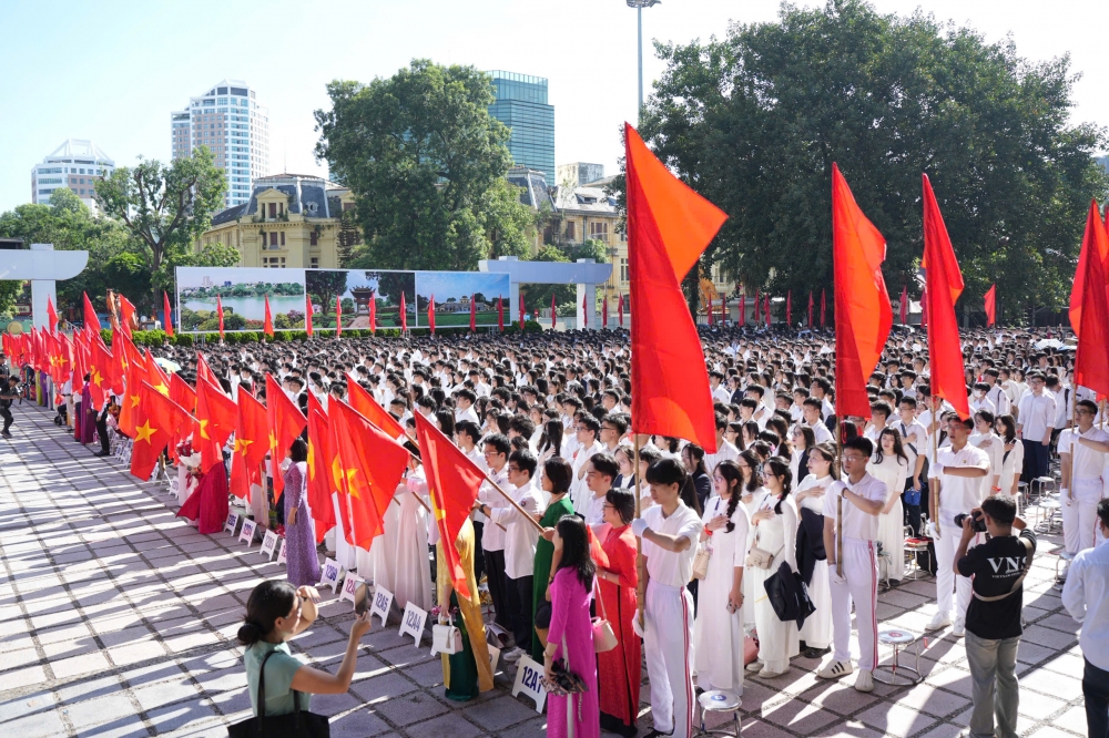 Thầy trò THPT Việt Đức rèn đức, luyện tài, đáp ứng hội nhập toàn cầu