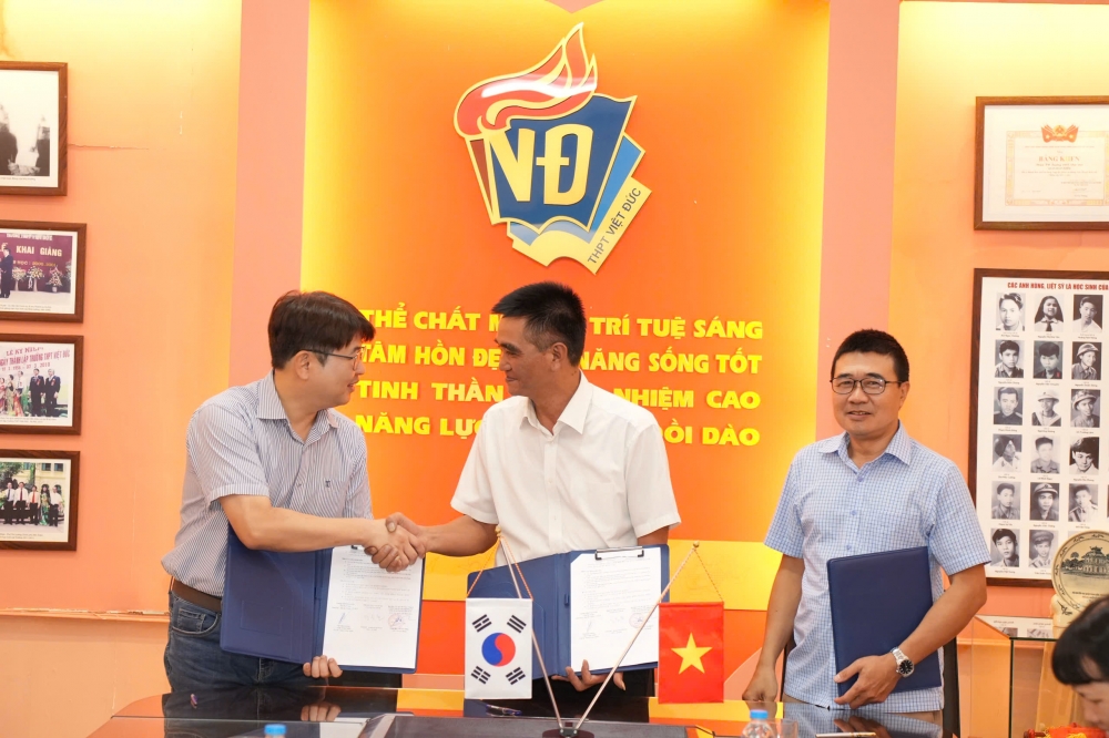 Trường THPT Việt  Đức đẩy mạnh giáo dục số trong dạy và học