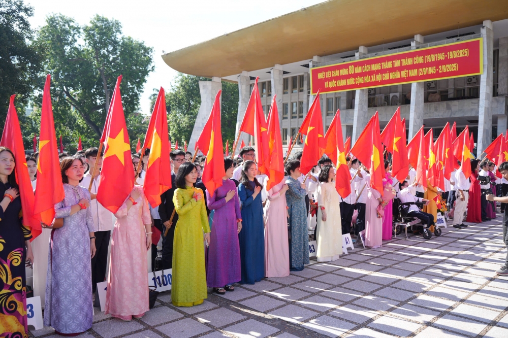 Thầy trò THPT Việt Đức rèn đức, luyện tài, đáp ứng hội nhập toàn cầu