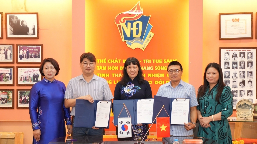 Trường THPT Việt  Đức đẩy mạnh giáo dục số trong dạy và học