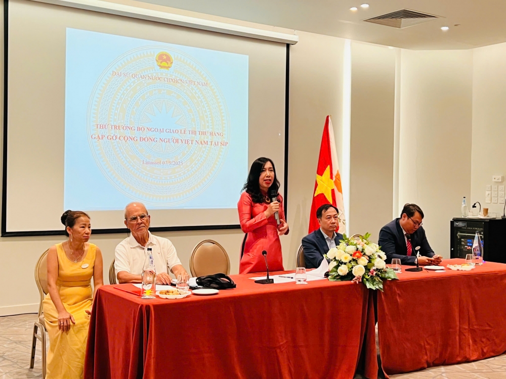 Kiều bào ở đảo Síp giữ gìn văn hóa truyền thống và tiếng Việt