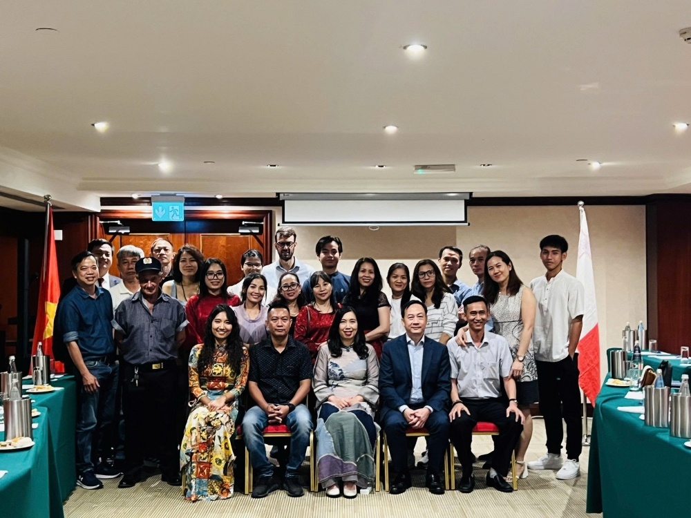 Tăng cường kết nối cộng đồng người Việt tại Malta