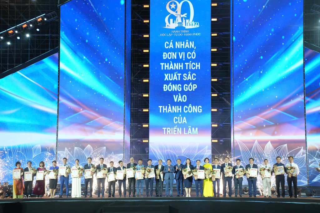 Triển lãm A80 khẳng định sức mạnh đại đoàn kết dân tộc