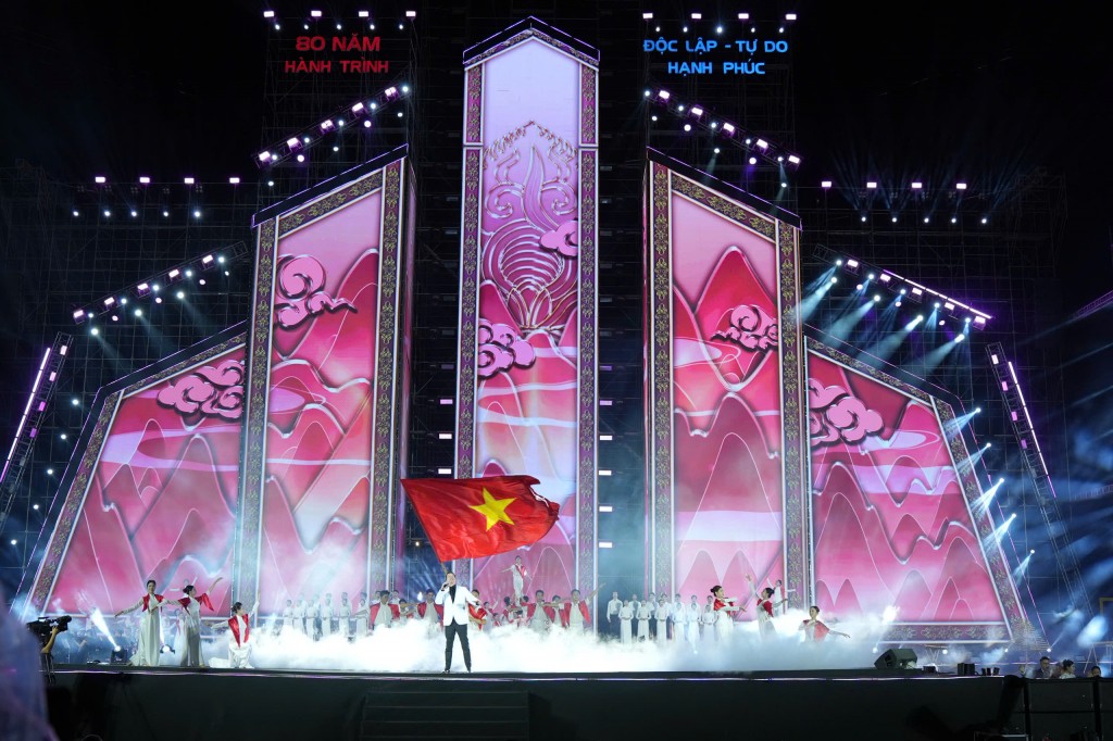 Triển lãm A80 khẳng định sức mạnh đại đoàn kết dân tộc