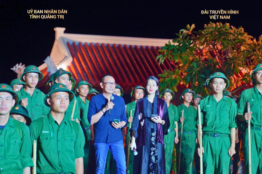 Xúc động chương trình nghệ thuật “Lời tri ân – Dòng sông hoa lửa”