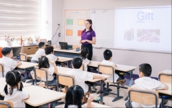 20 năm để tiếng Anh thành ngôn ngữ thứ hai trong trường học