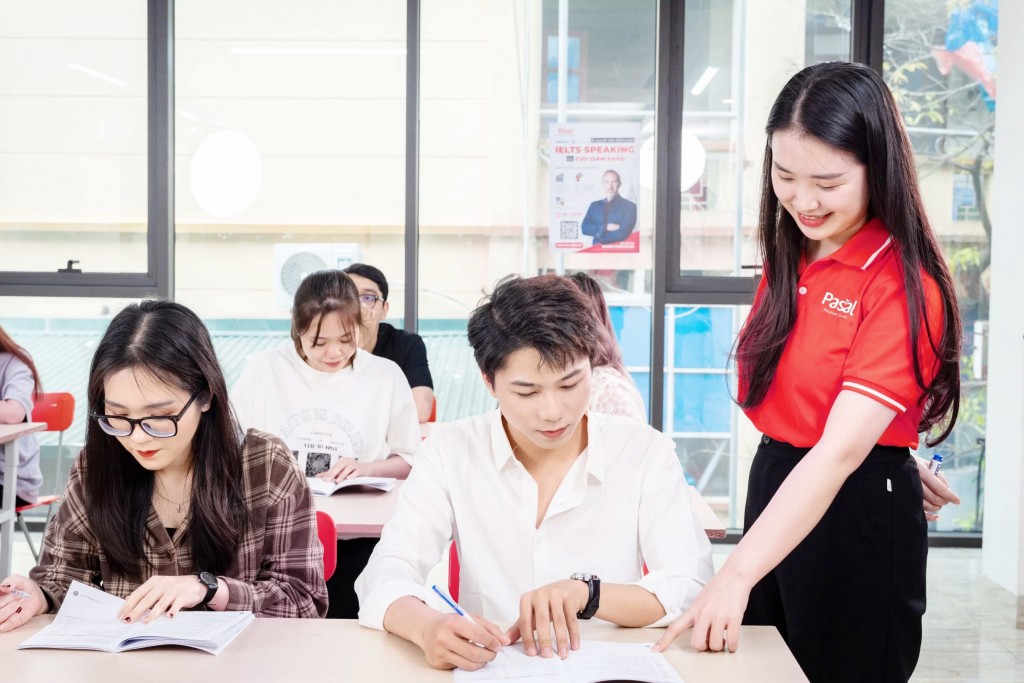 Đưa tiếng Anh thành ngôn ngữ thứ hai: Từ lớp học đến tương lai quốc gia