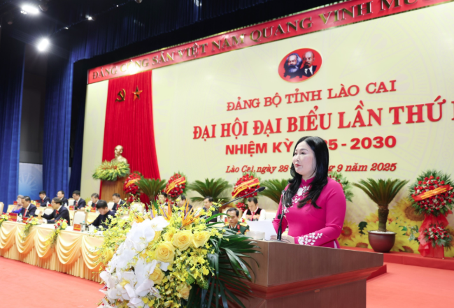 Lào Cai quyết tâm hiện thực hóa mục tiêu xây dựng “Tỉnh hạnh phúc” Lào Cai quyết tâm hiện thực hóa mục tiêu xây dựng “Tỉnh hạnh phúc”