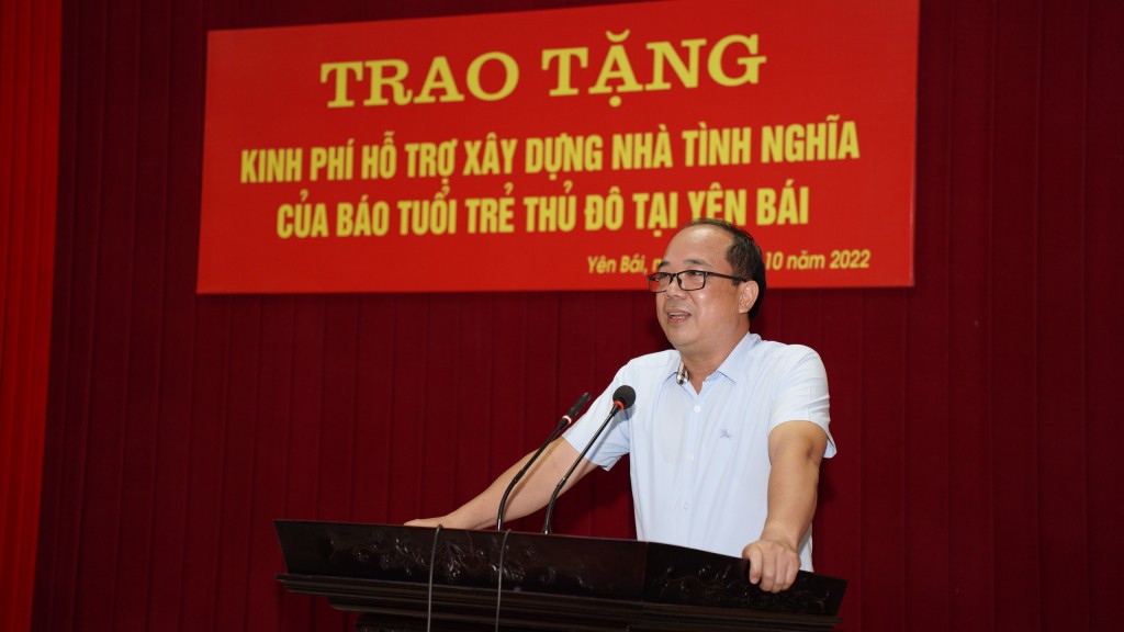 Tổng biên tập báo Tuổi trẻ Thủ đô Nguyễn Mạnh Hưng phát biểu tại chương trình làm việc