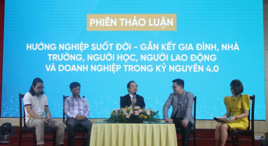 Bộ GD&amp;ĐT làm rõ thông tin chưa chính xác về lao động trình độ cao đẳng, đại học thất nghiệp