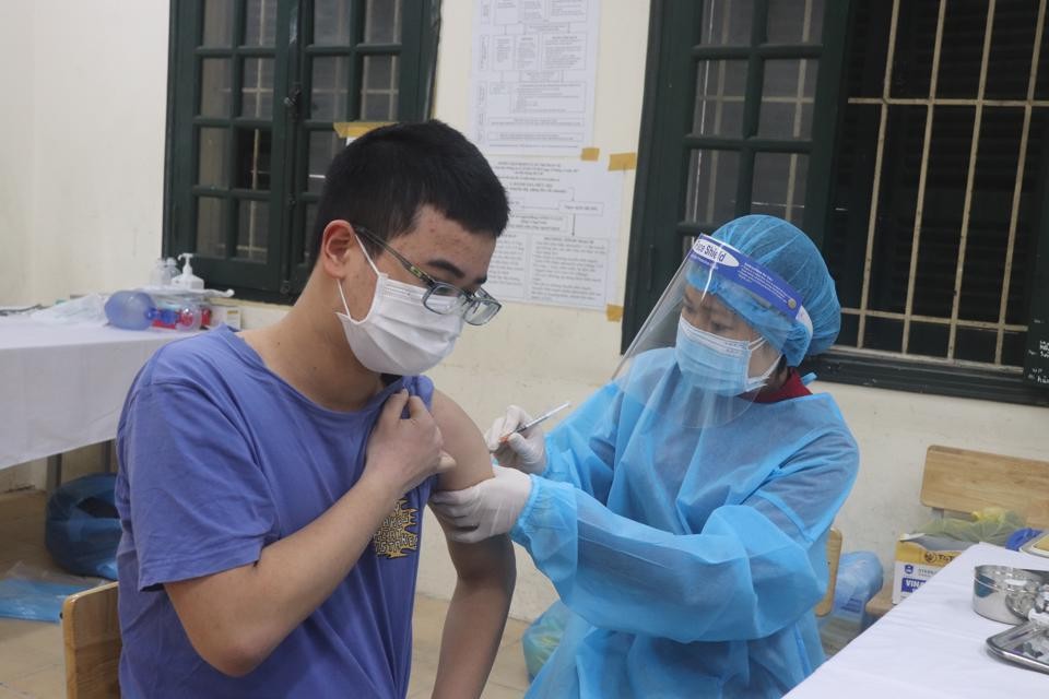 Một tuần có 6.226 ca COVID-19