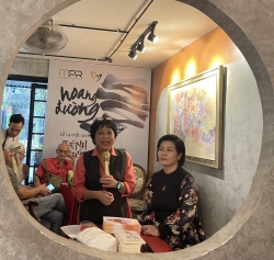 Xúc động cuốn tự truyện về cặp vợ chồng với cuộc chiến giành giật sự sống, thoát khỏi "Bệnh quỷ"