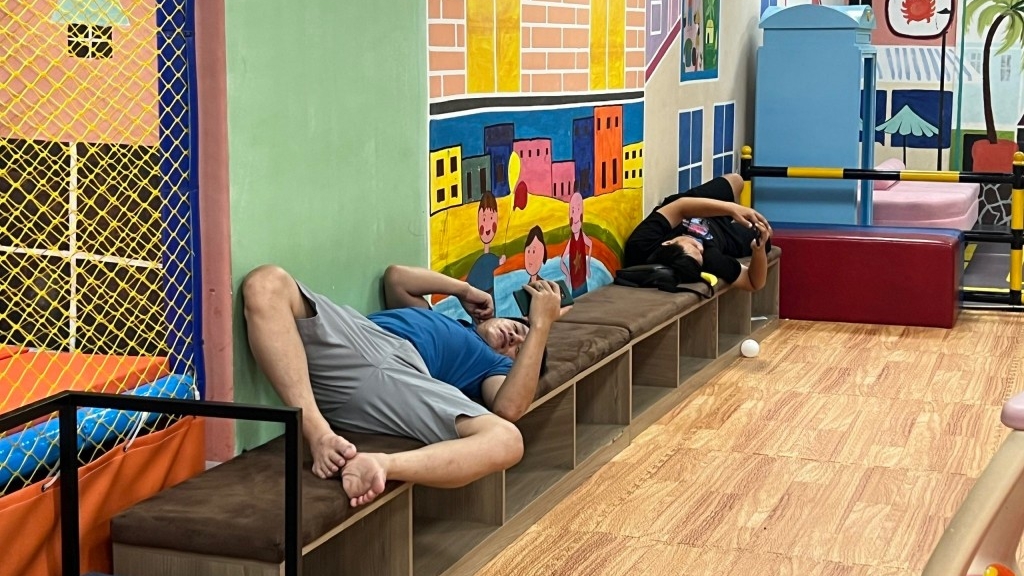 Đồng tiền hãy đi liền văn minh