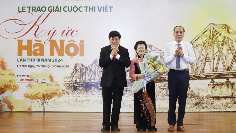 11 tác giả đạt giải Cuộc thi viết “Ký ức Hà Nội” lần III năm 2024