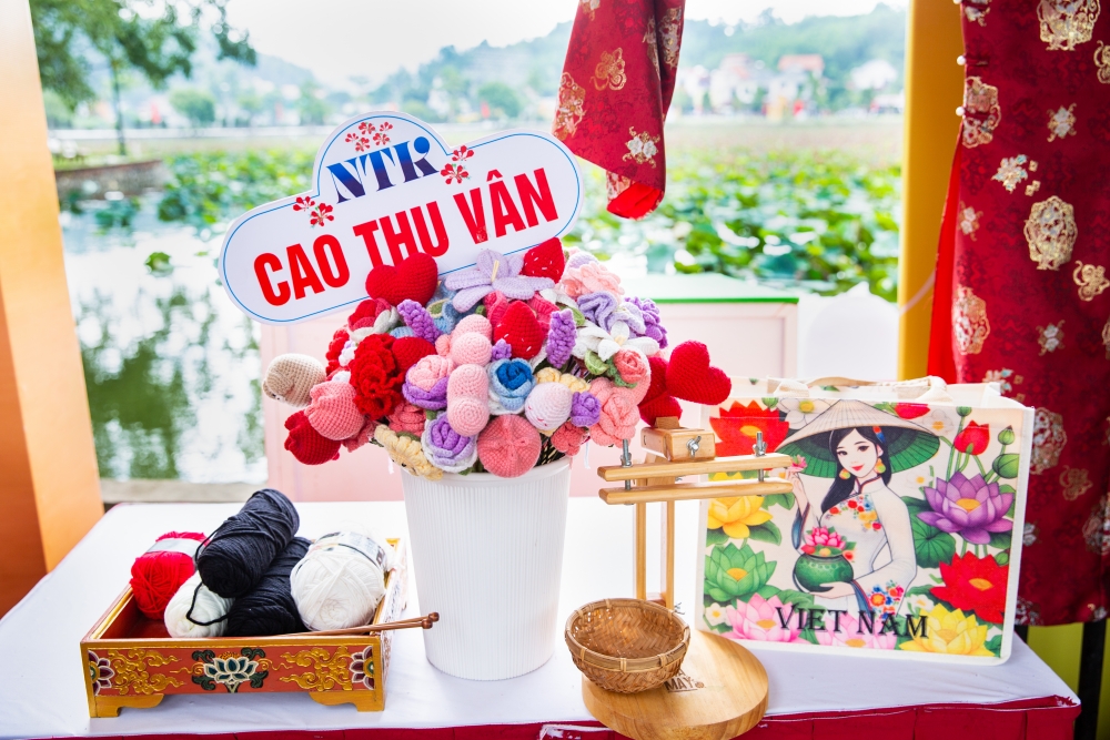 Đặc sắc không gian làng nghề tại Tuần Văn hóa – Xúc tiến thương mại Côn Sơn – Kiếp Bạc 2025