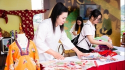 dac sac khong gian lang nghe tai tuan van hoa xuc tien thuong mai con son kiep bac 2025