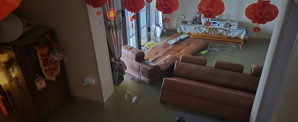 Sinh viên trằn trọc cả đêm không ngủ vì lo lắng lũ lụt ở quê nhà