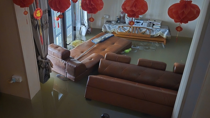 Sinh viên trằn trọc cả đêm không ngủ vì lo lắng lũ lụt ở quê nhà