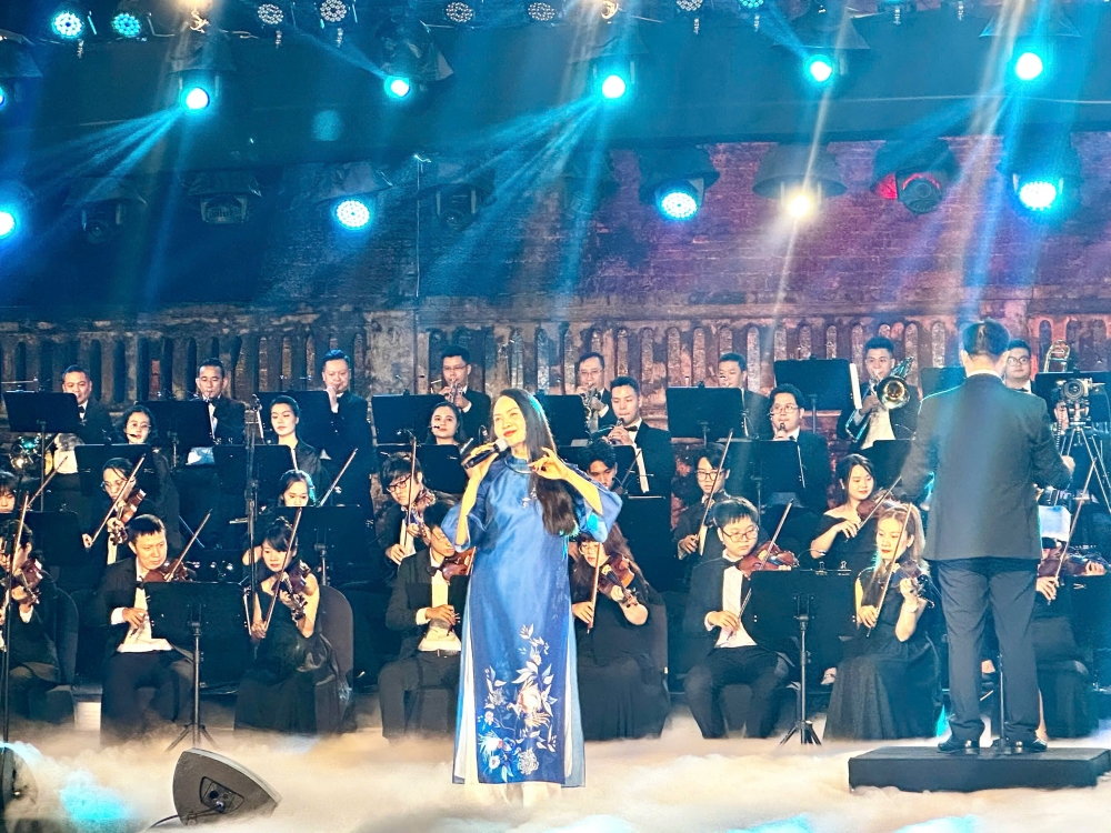 “Niềm tin Hà Nội” tái hiện những mốc son chói lọi của Thủ đô