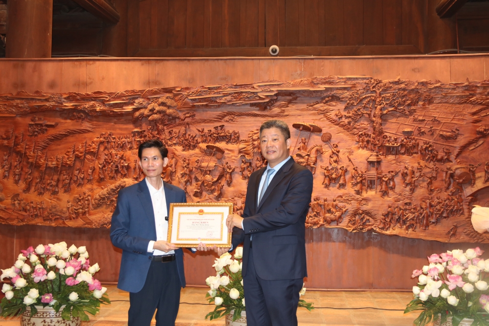 Văn Miếu – Quốc Tử Giám đón nhận tác phẩm “Vinh quy bái tổ”