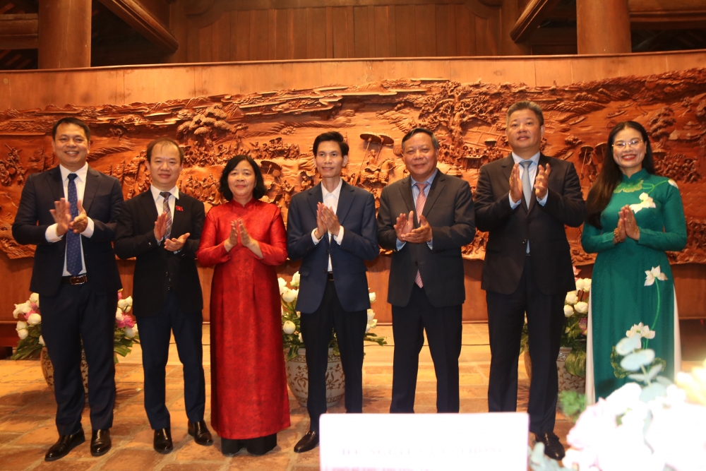 Văn Miếu – Quốc Tử Giám đón nhận tác phẩm “Vinh quy bái tổ”