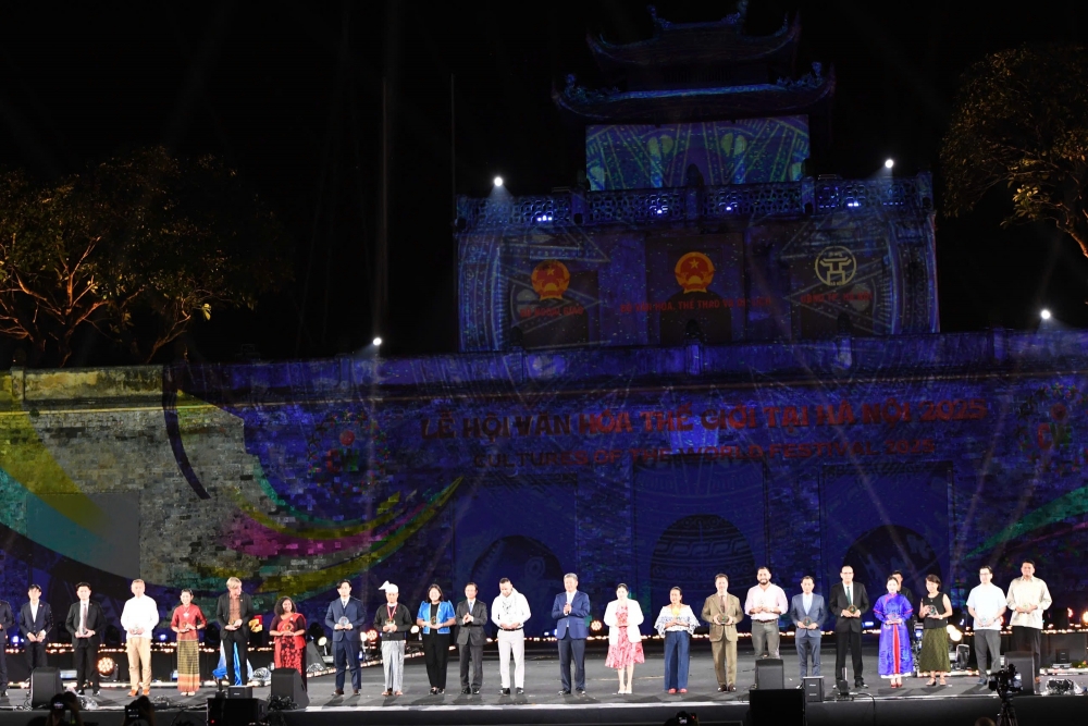 Hơn 1 triệu lượt khách tham quan Lễ hội Văn hóa Thế giới lần thứ nhất
