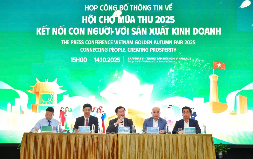 Bản sắc văn hóa Thủ đô tỏa sáng tại Hội chợ Mùa thu năm 2025