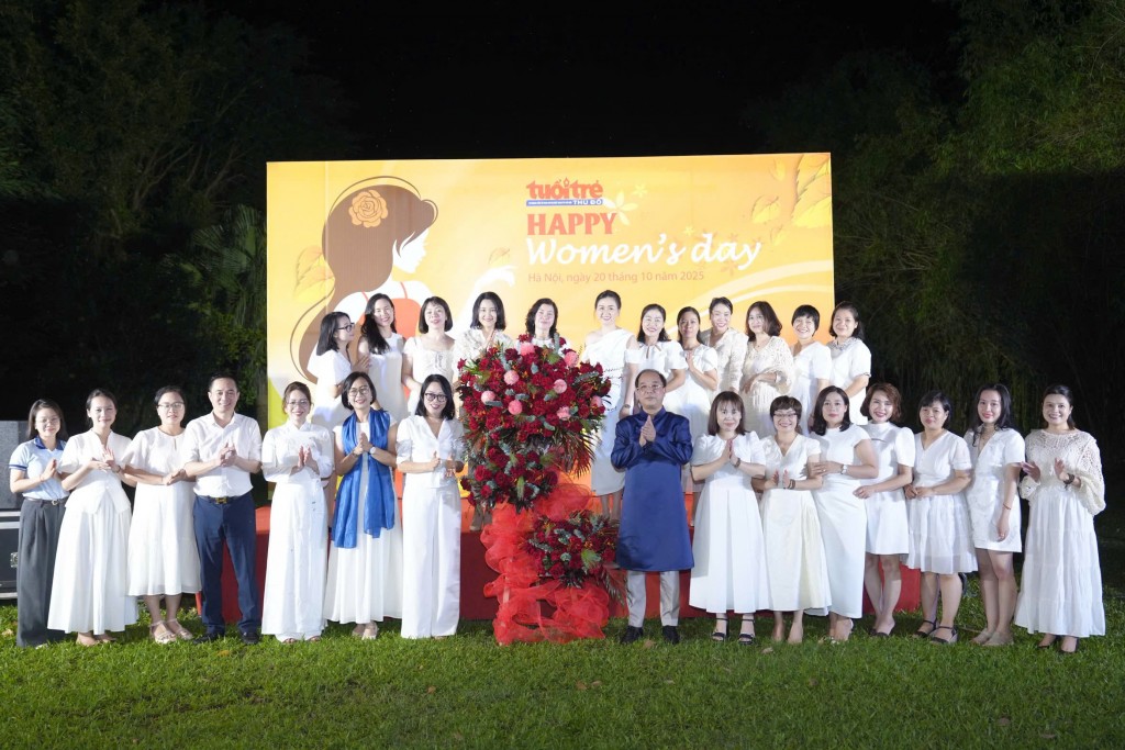 Ngày 20/10 - nghĩ về “điểm tựa hạnh phúc”