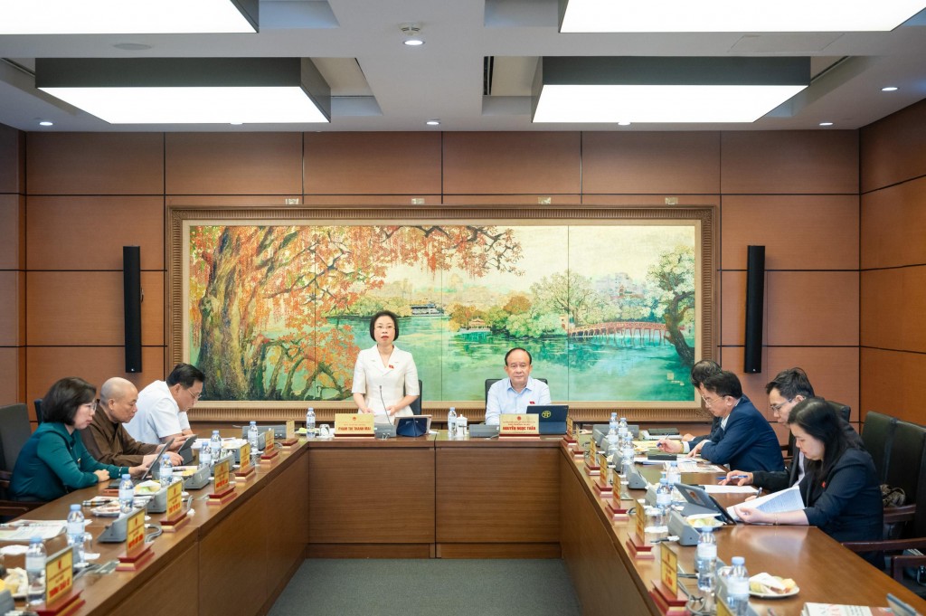 Cần ưu tiên tuyển dụng viên chức là người dân tộc thiểu số