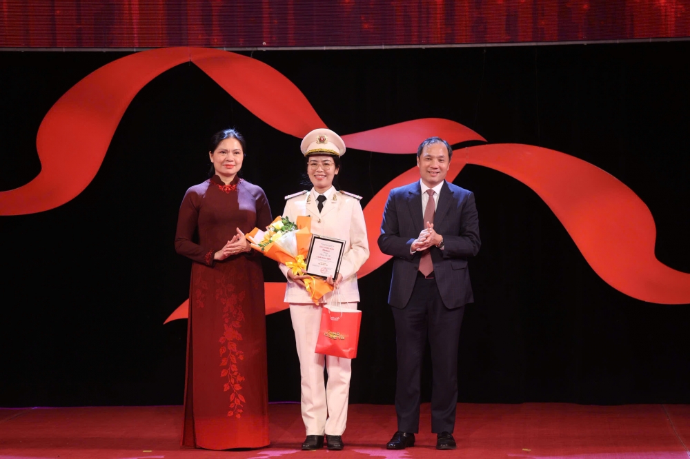 Vinh danh 26 cá nhân, tập thể truyền cảm hứng về tinh thần tự hào dân tộc