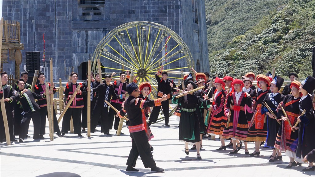 Xây dựng Festival sông Hồng năm 2025 thành thương hiệu của Lào Cai